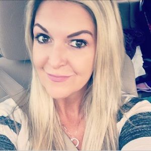 Meet your Posher, Carla